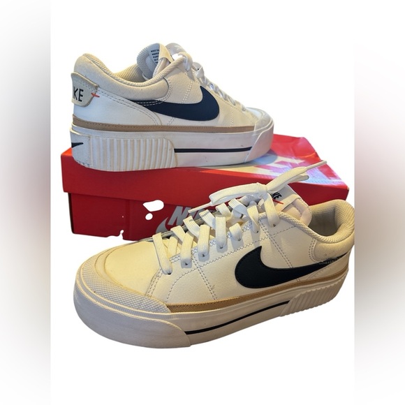 Nike White and Black Classic Sneakers - Picture 1 of 6